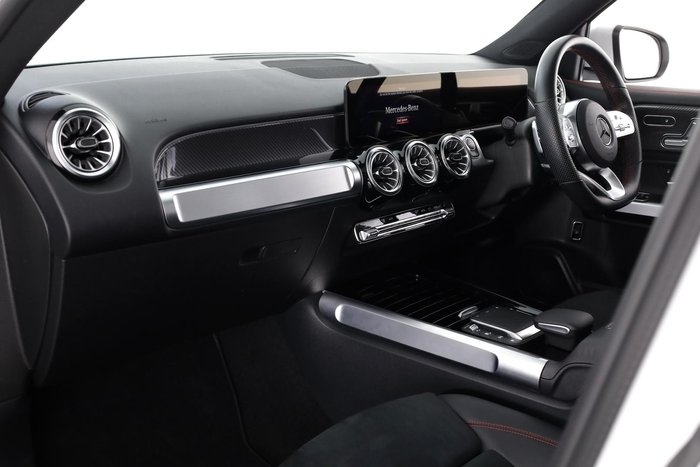 2023 Mercedes-Benz GLB-Class GLB250