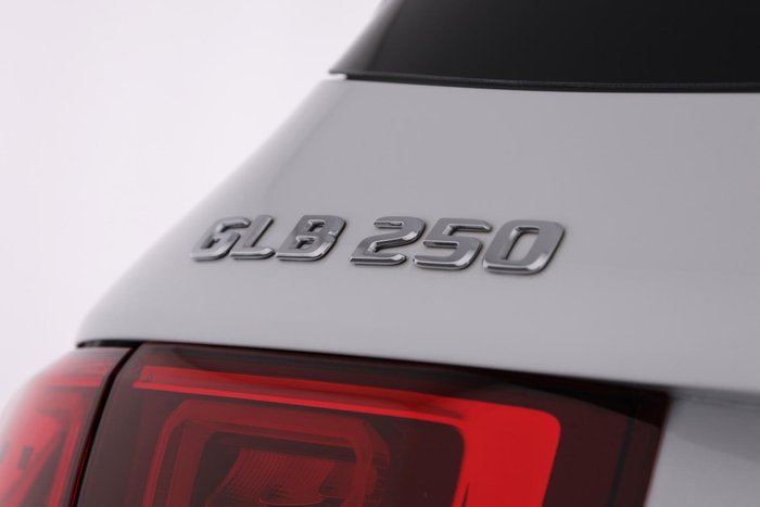 2023 Mercedes-Benz GLB-Class GLB250