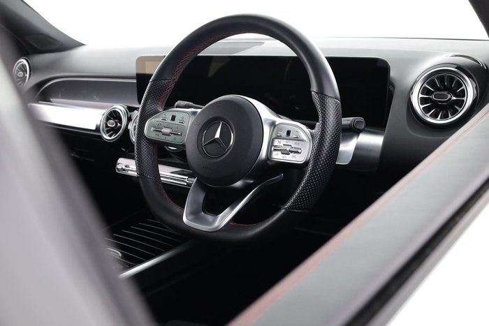 2023 Mercedes-Benz GLB-Class GLB250