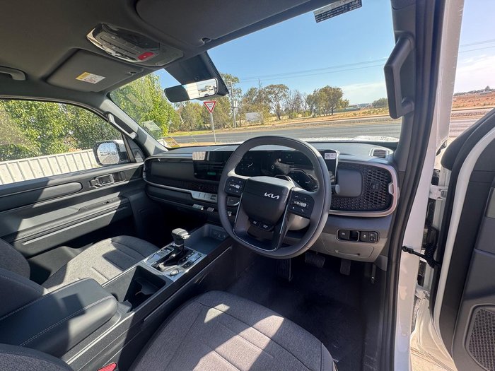 2025 Kia Tasman S