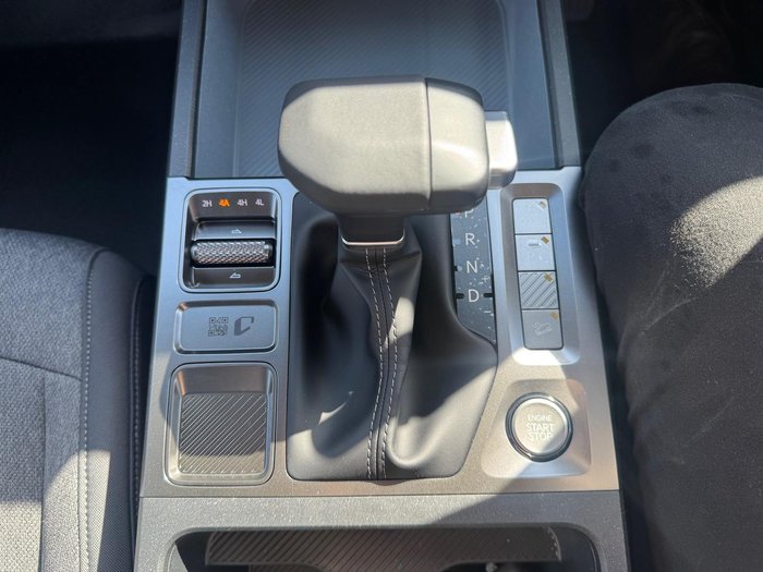 2025 Kia Tasman S