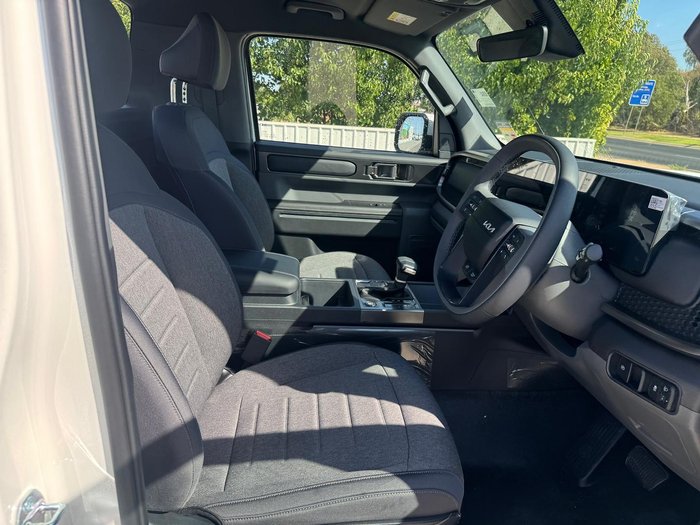 2025 Kia Tasman S