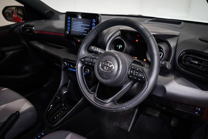 2022 Toyota Yaris ZR Hybrid