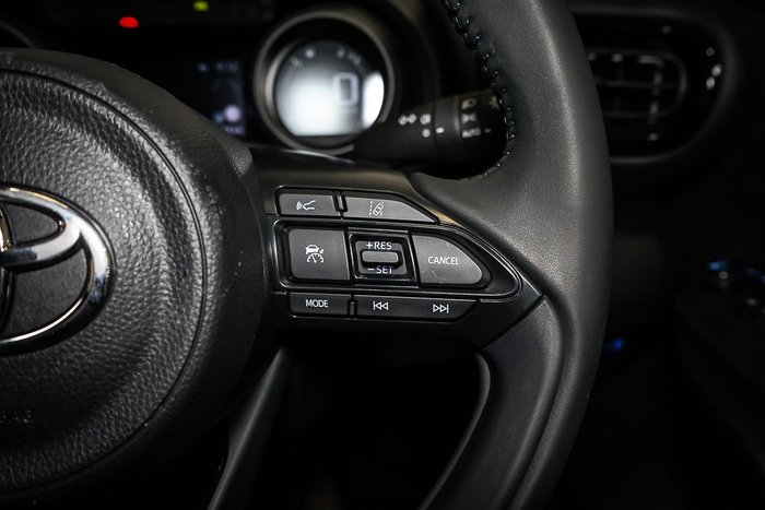 2022 Toyota Yaris ZR Hybrid