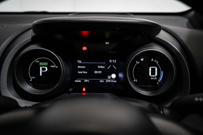 2022 Toyota Yaris ZR Hybrid