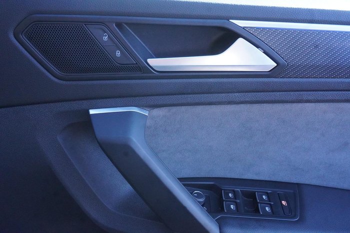 2022 Volkswagen Tiguan R Grid Edition