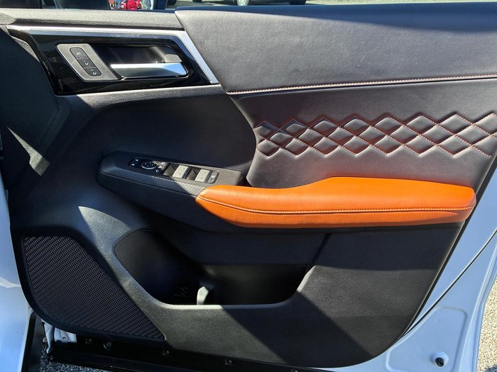 2024 Mitsubishi Outlander Exceed Tourer