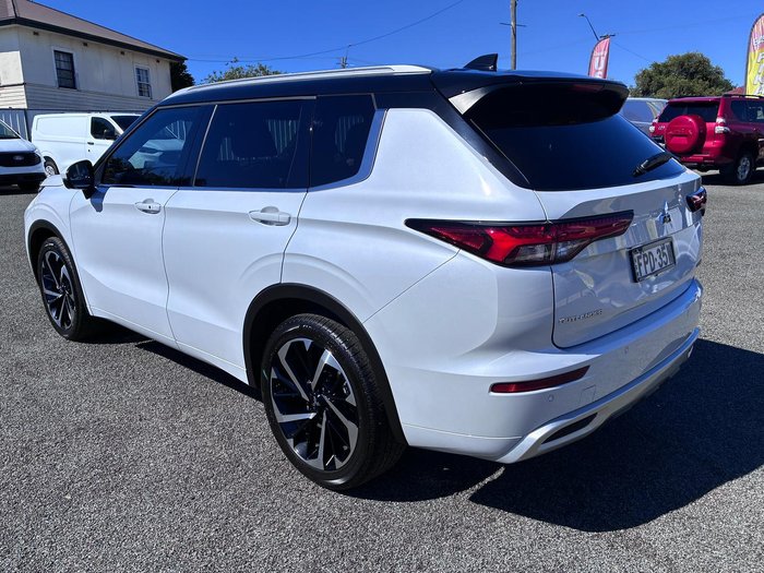 2024 Mitsubishi Outlander Exceed Tourer
