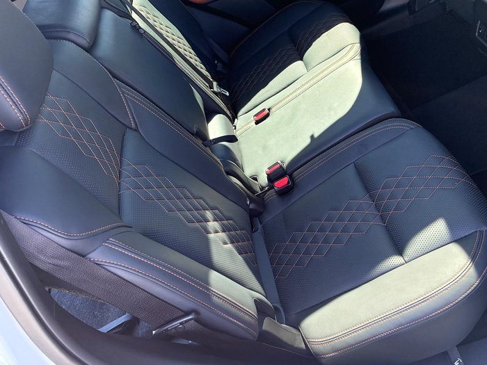 2024 Mitsubishi Outlander Exceed Tourer