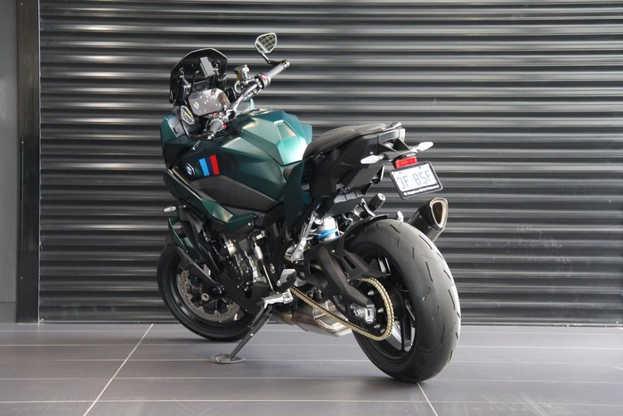 2025 BMW M 1000 XR M 1000 Green