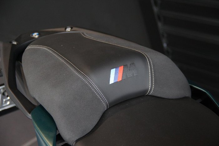 2025 BMW M 1000 XR M 1000 Green