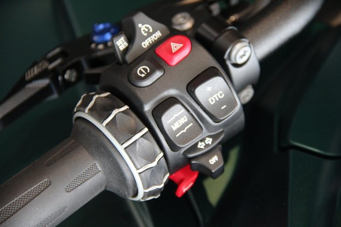 2025 BMW M 1000 XR M 1000 Green