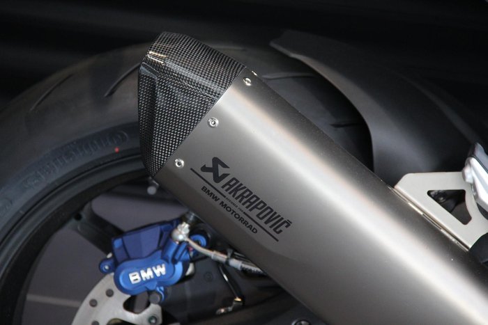 2025 BMW M 1000 XR M 1000 Green