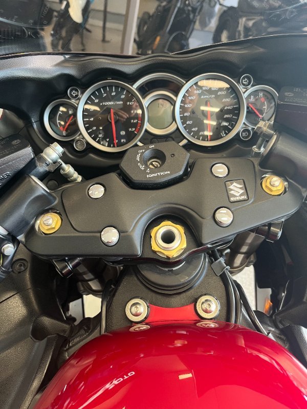 2020 Suzuki GSX1300RA (HAYABUSA) RED