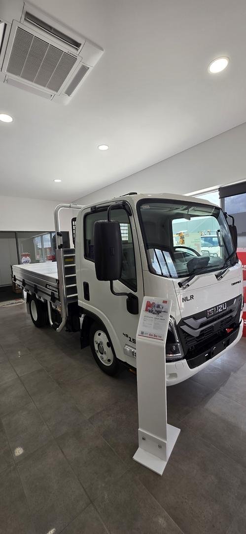 2026 Isuzu Nlr 45-150 Dt D25 Tray