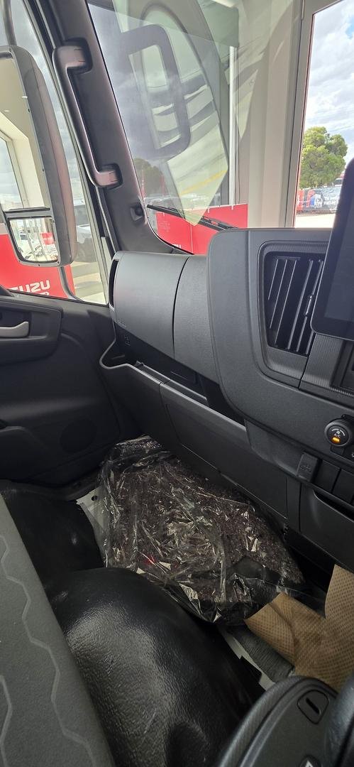 2026 Isuzu Nlr 45-150 Dt D25 Tray