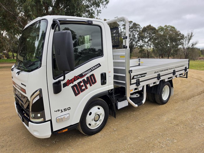 2026 Isuzu Nlr 45-150 Dt D25 Tray