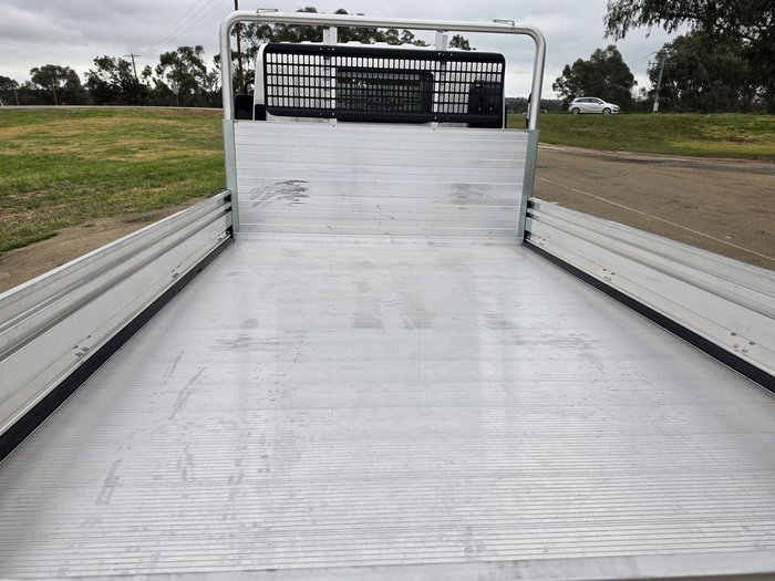 2026 Isuzu Nlr 45-150 Dt D25 Tray