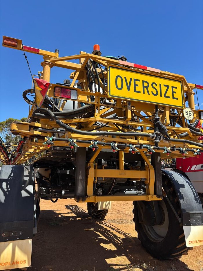 2012 Rogator 1300 Self propelled Sprayer