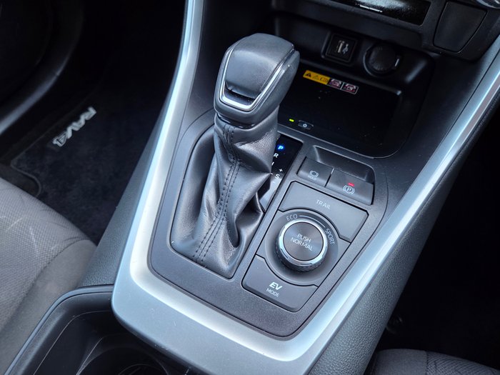 2023 Toyota RAV4 GXL