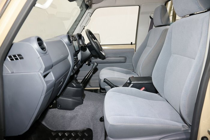 2025 Toyota Landcruiser GXL