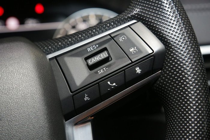 2024 Mitsubishi Outlander ES