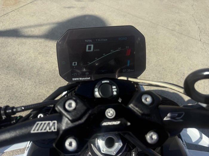 2024 BMW M 1000 R