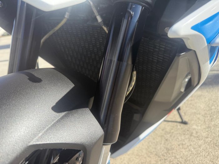 2024 BMW M 1000 R