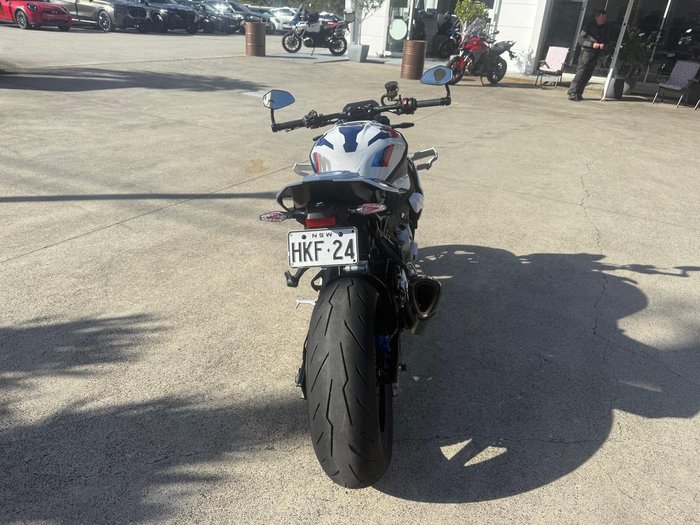 2024 BMW M 1000 R