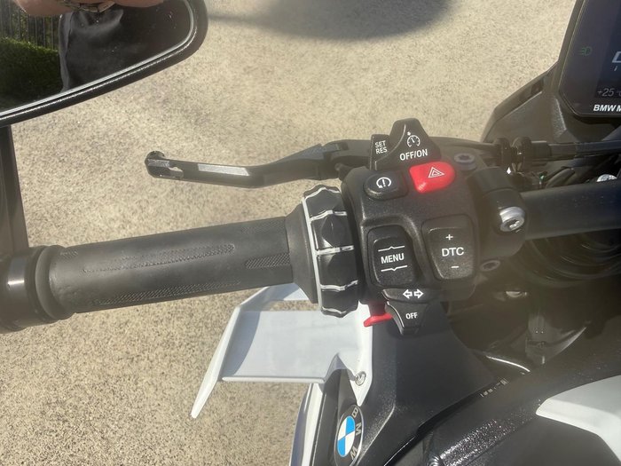 2024 BMW M 1000 R