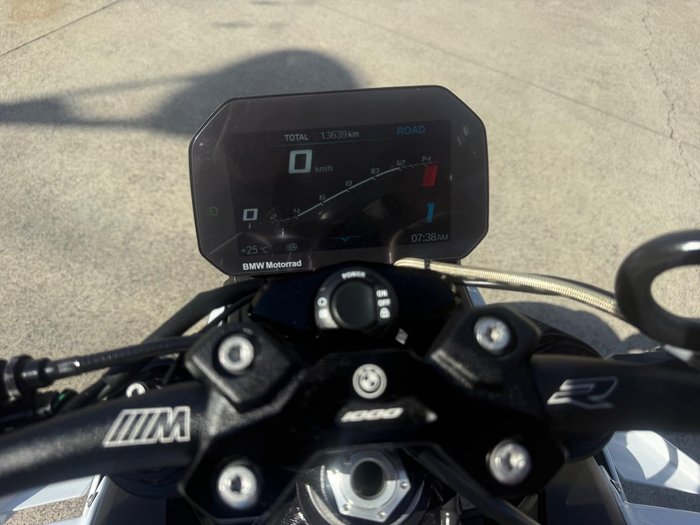 2024 BMW M 1000 R