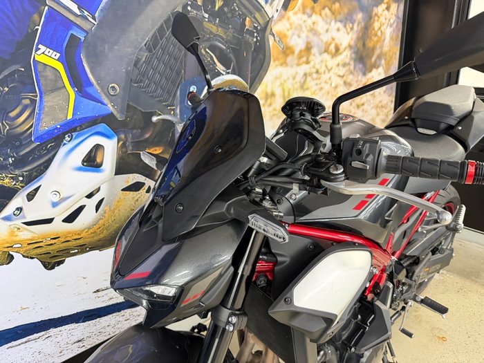 2025 Kawasaki Z900 (ZR900) Grey