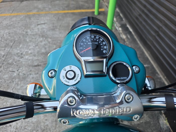 2025 Royal Enfield 2025 Royal Enfield 650CC Classic 650 MID Teal Green