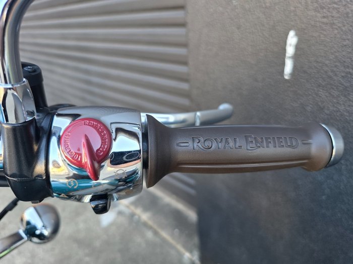 2025 Royal Enfield 2025 Royal Enfield 650CC Classic 650 MID Teal Green