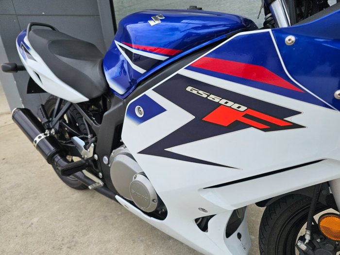 2008 Suzuki GS500F (FULL FAIRING) WHITE/BLUE