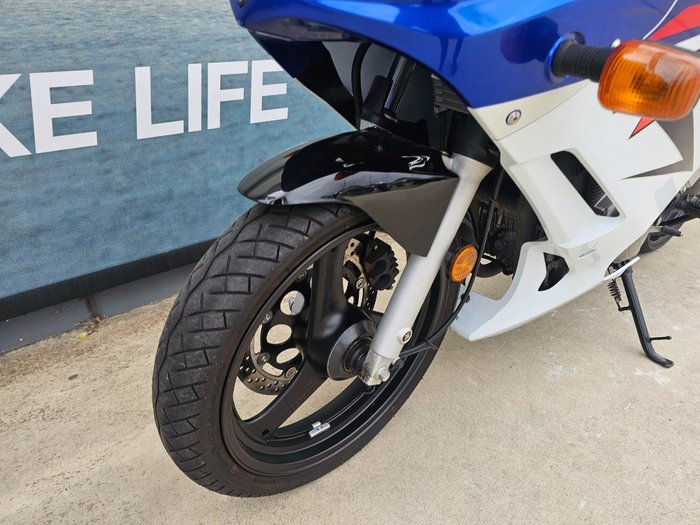 2008 Suzuki GS500F (FULL FAIRING) WHITE/BLUE