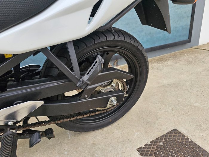 2008 Suzuki GS500F (FULL FAIRING) WHITE/BLUE