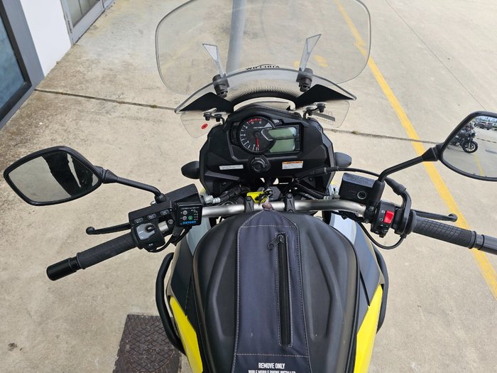 2017 Suzuki V-STROM 1000XT (DL1000XA) Yellow