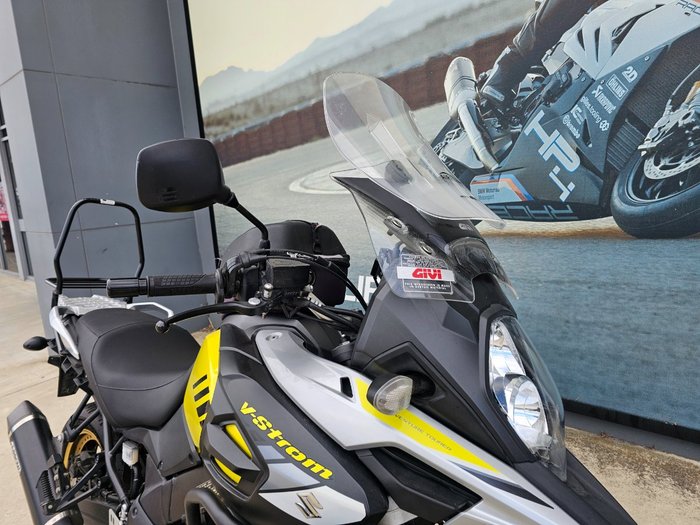 2017 Suzuki V-STROM 1000XT (DL1000XA) Yellow
