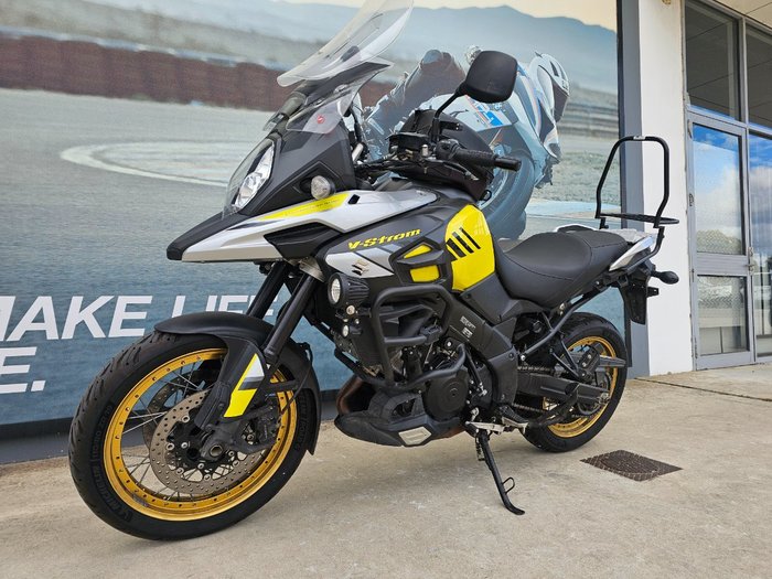 2017 Suzuki V-STROM 1000XT (DL1000XA) Yellow