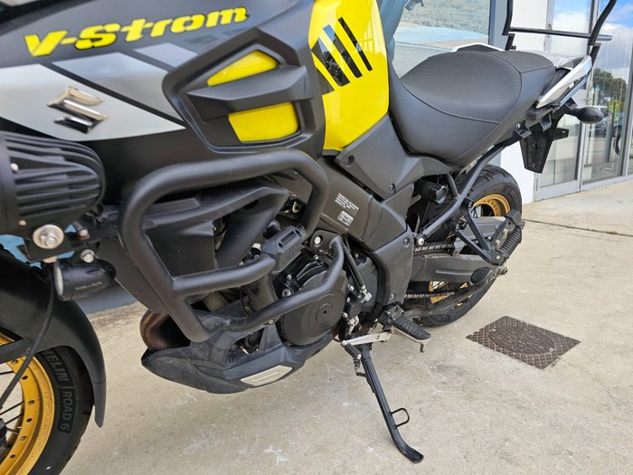 2017 Suzuki V-STROM 1000XT (DL1000XA) Yellow