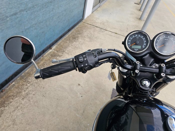 2015 Triumph BONNEVILLE T100 BLACK Black