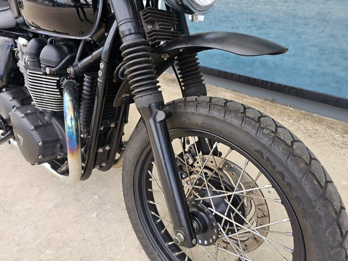 2015 Triumph BONNEVILLE T100 BLACK Black