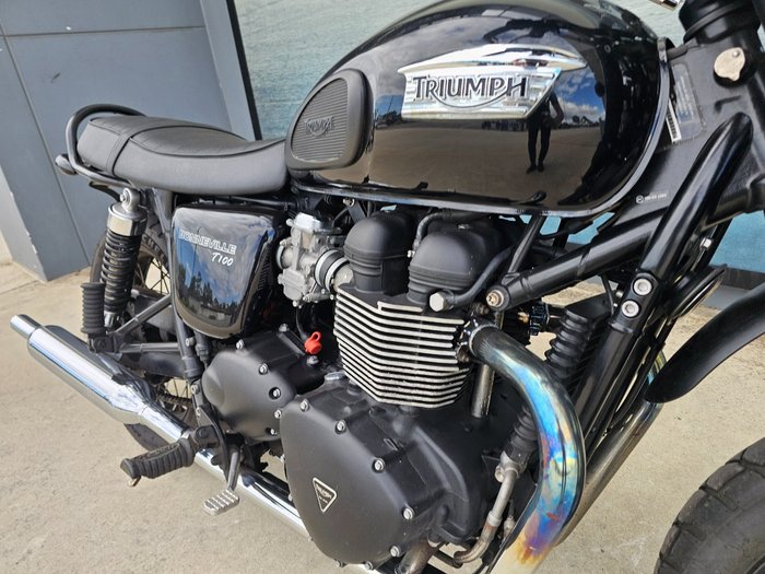 2015 Triumph BONNEVILLE T100 BLACK Black