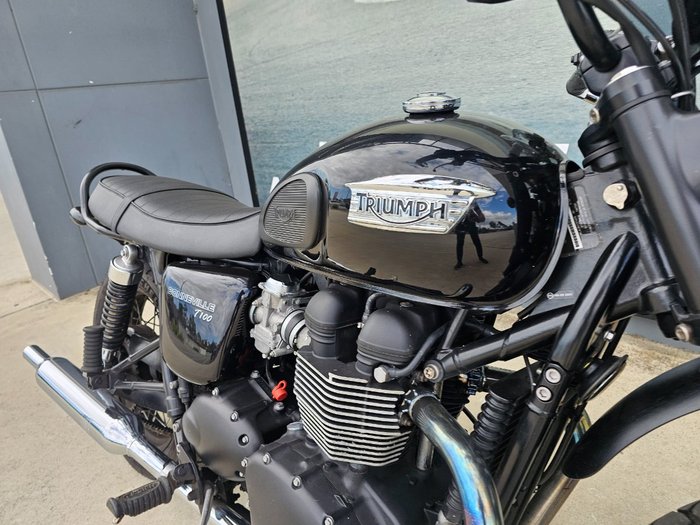 2015 Triumph BONNEVILLE T100 BLACK Black