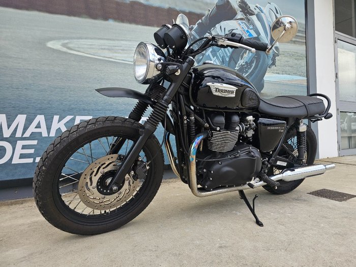 2015 Triumph BONNEVILLE T100 BLACK Black