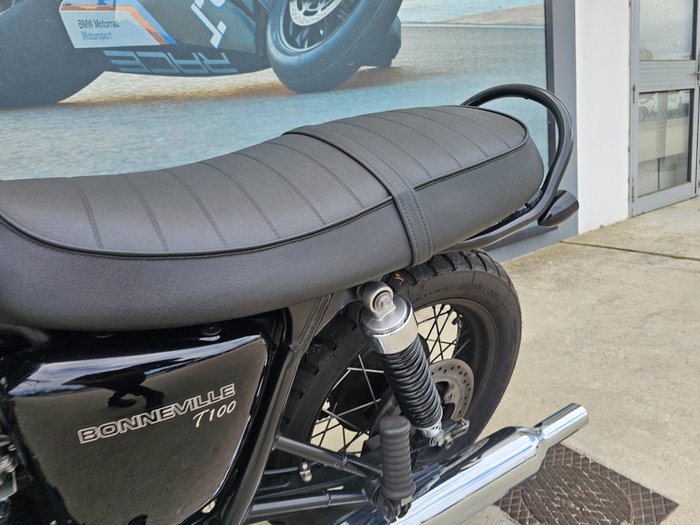 2015 Triumph BONNEVILLE T100 BLACK Black