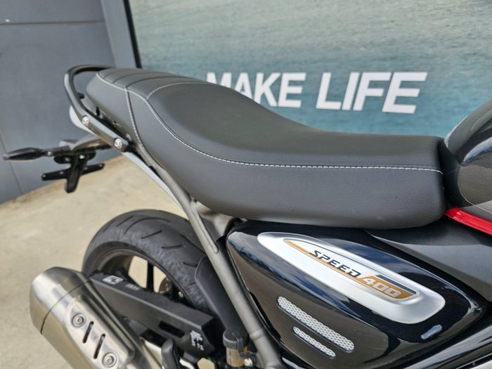 2024 Triumph SPEED 400 Red