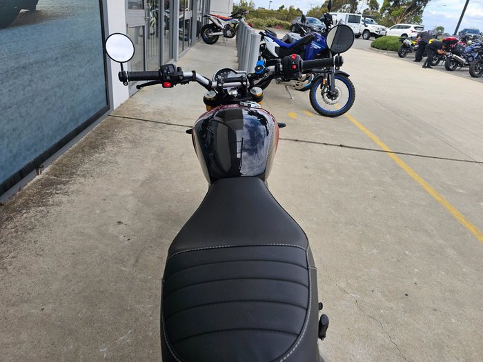 2024 Triumph SPEED 400 Red