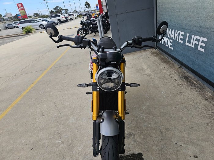 2024 Triumph SPEED 400 Red